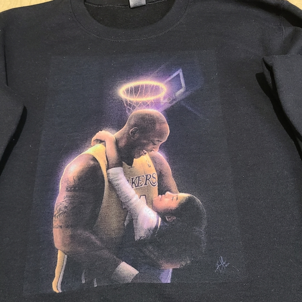 Kobe and Gigi Bryant halo sweatshirt size S